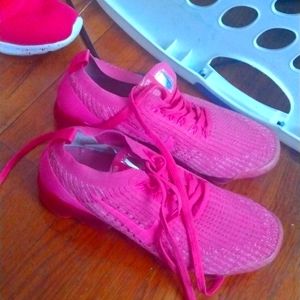 Pink vapormax